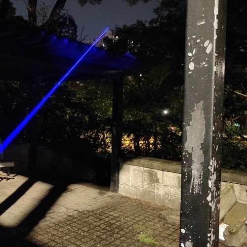 Laser Pointer for Education and Engineering.激光鐳射 Li-ion cell & charger in...