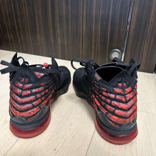 Nike LeBron 17&rsquo;Infrared VI&rsquo; 籃球鞋