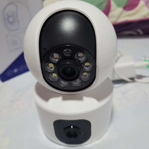 V380  ip cam   雙鏡頭 全高清 夜視供能 全新有盒說明書底座佩件齊全。