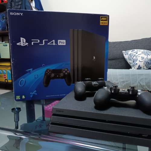 PS4 Pro (1TB)