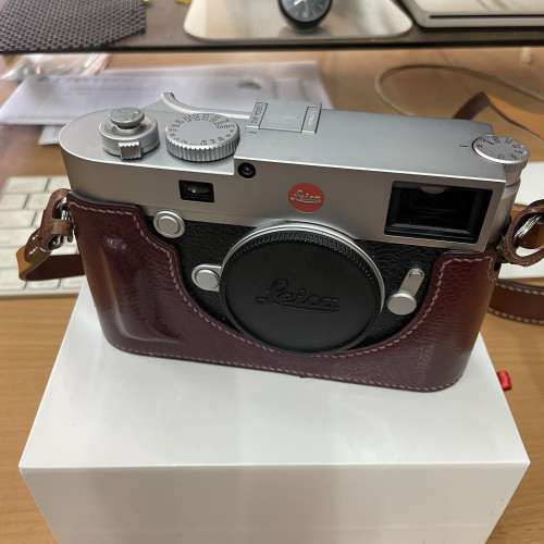 Leica M10