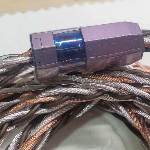 Effect audio hadez 2 10 月買 使用少於3 小時