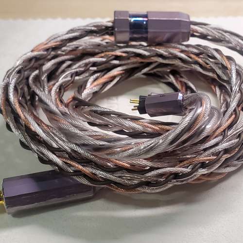 Effect audio hadez 2 10 月買 使用少於3 小時