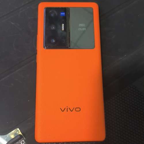 vivox70 pro+ 12+512gb