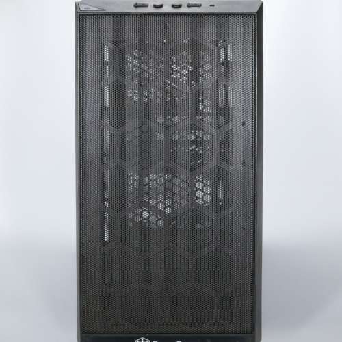 SilverStone PS15黑機箱