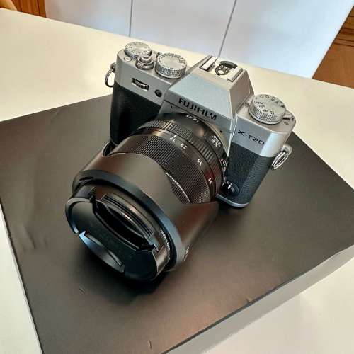 Fujifilm XT-20 XT 20 with XF 18-55mm F2.8-4 R LM OIS 連KIT 鏡
