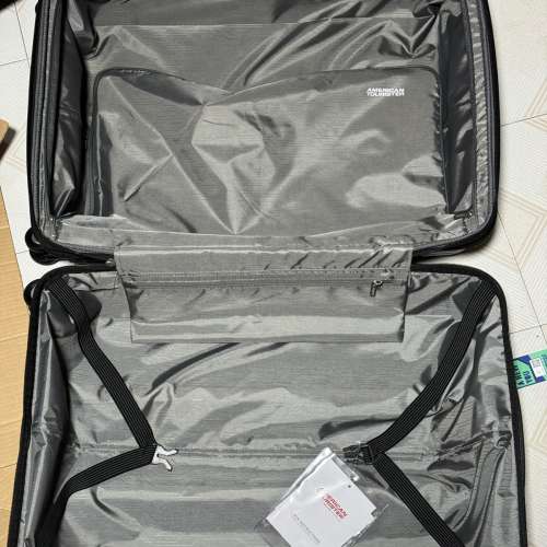 全新 American Tourister Litevlo 25吋旅行喼