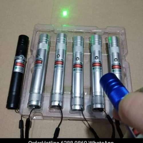 全新 高能見度 遠程 鐳射 觀星筆（綠激光）內置鋰電池, USB直接充電。New Laser Po...