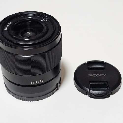 Sony FE 28mm F2 SEL28F20 and Fisheye 16mm SEL057FEC
