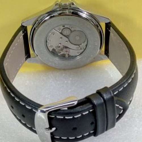 Altanus 機械手動上鏈腕錶