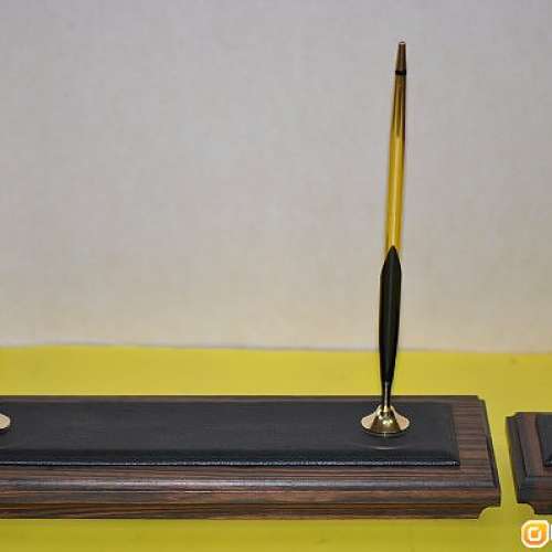 Cross Solid 14 Karat Gold(高仕) 對裝座枱原子筆.