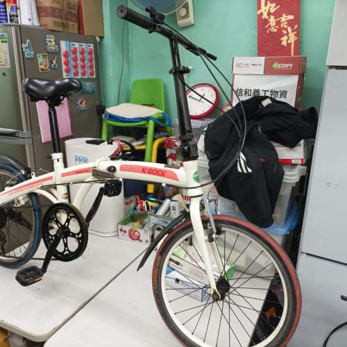 K-Rock 大品牌20吋摺疊單車,紮實好踩,六速,伸縮座通,正常運作免維修,好踩紮實,可預...