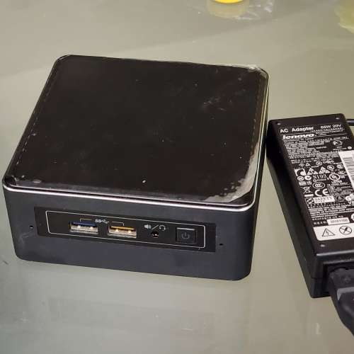 Intel NUC i3-7100U