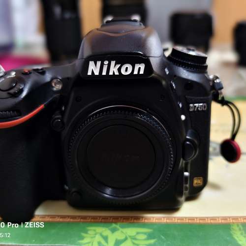 Nikon D750 副廠直倒