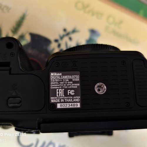Nikon D750 副廠直倒
