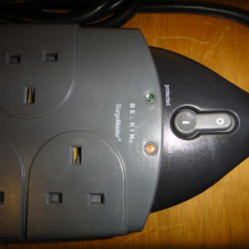 8 位插座防雷保護器 Gold 系列