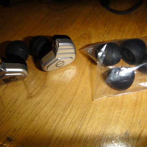 Évos – MTV Academy 運動入耳式有線耳機