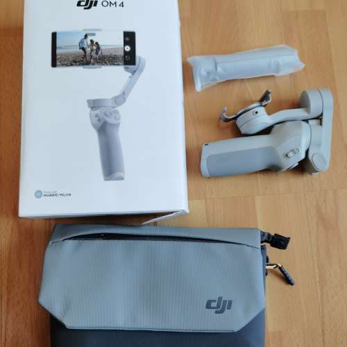 DJI  OM4  Handheld Foldable Stablizer