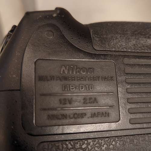 nikon d300連適馬sigma 17-70，32gb卡，原裝電，叉電，