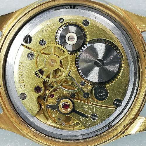 Vintage Zenith manual winding