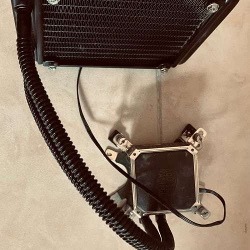 Intel Core i3-8350 4.0GHz + cooler master(CPU 水冷） LGA 1151 90%新 100% Work