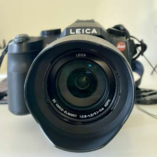 Leica V-LUX Type114
