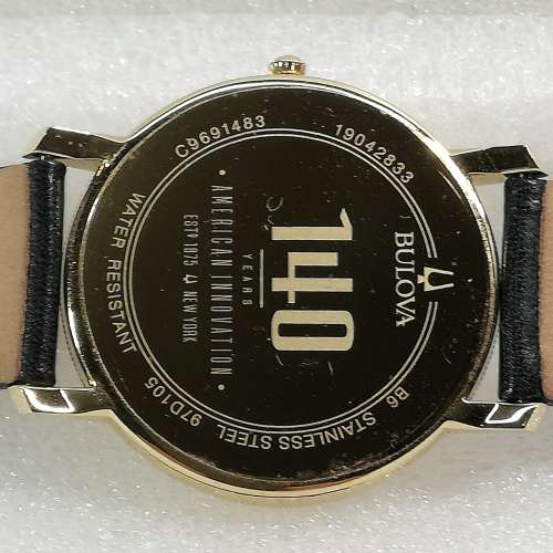 Bulova quartz (寳路華)