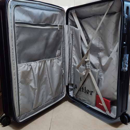 全新 Antler A857 藍色 29吋行李喼