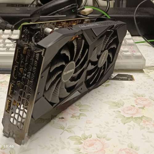 rtx2060 很新無氧化生鏽技嘉+西數WD黑盤250gb m2 ssd ，100%使用包涵系統