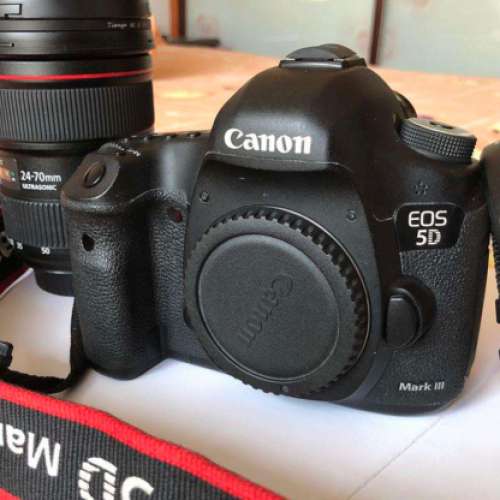 佳能5D III 連 EF 24-70mm f4L IS USM 九成半新淨行貨有盒有遮光罩鏡袋
