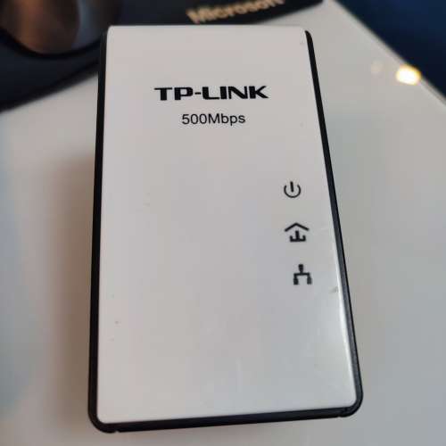 Tp link TL-PA511 一隻