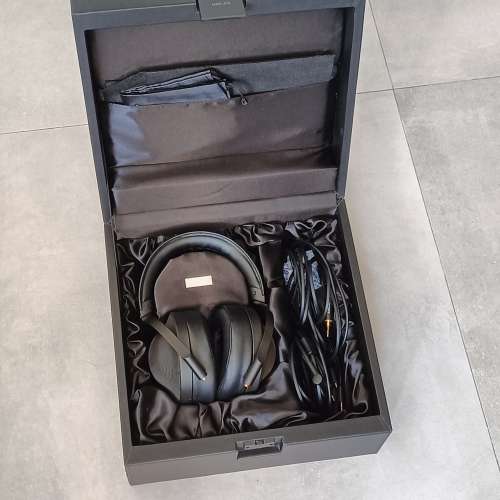 Sony MDR Z1R