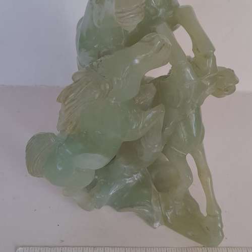 7吋新山玉4駿馬擺件， 四面立體雕刻，重約一公斤， 多年前存貨清貨價售，原價1880,...
