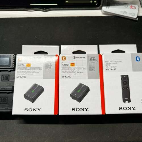 Sony 原廠電池 NP-FZ100，Nitecore 充電器，相機遙控器 PMT-P1BT