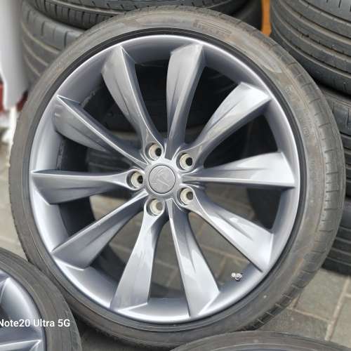 tesla Model S 美洲製造21寸原裝鈴連呔一套