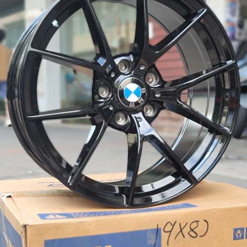 全新貨 18吋寶馬鋼琴黑色 一套
