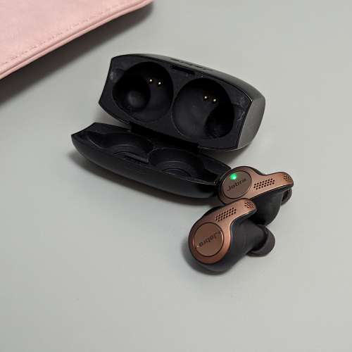 Jabra 65t 一切正常 耳機及充電盒95% new