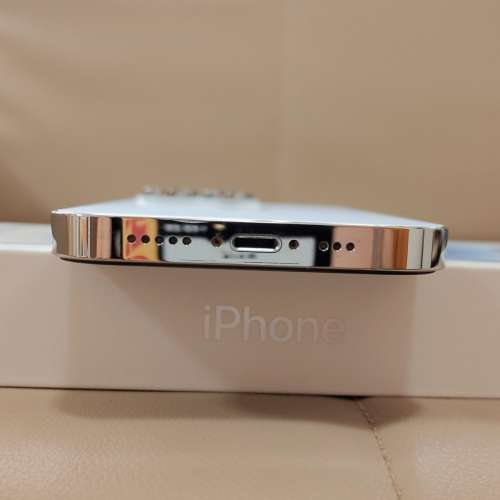 I phone 14 pro (256gb)