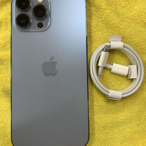 99%New iPhone 13 Pro Max 1TB 藍色 有配件 電池效能89% 香港行貨 自用首選