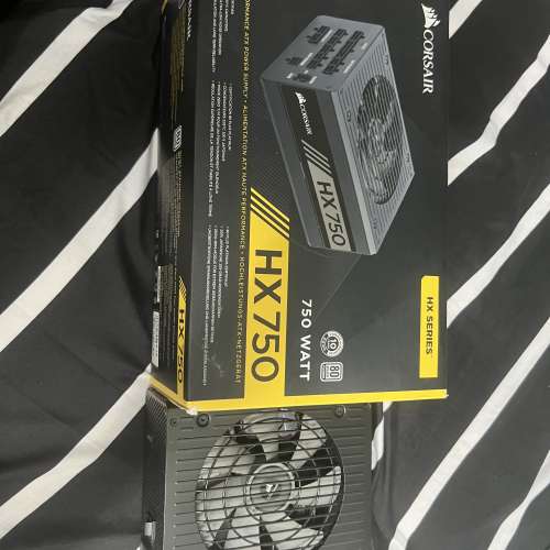 Corsair HX750 80plus 白金全模組火牛