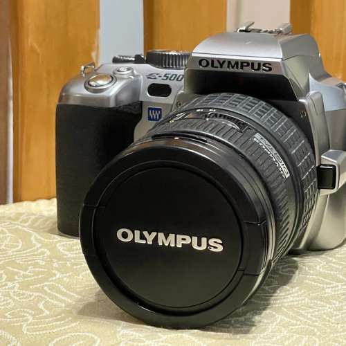 Olympus E-500 CCD單反相機 full set一機兩鏡頭 9成新