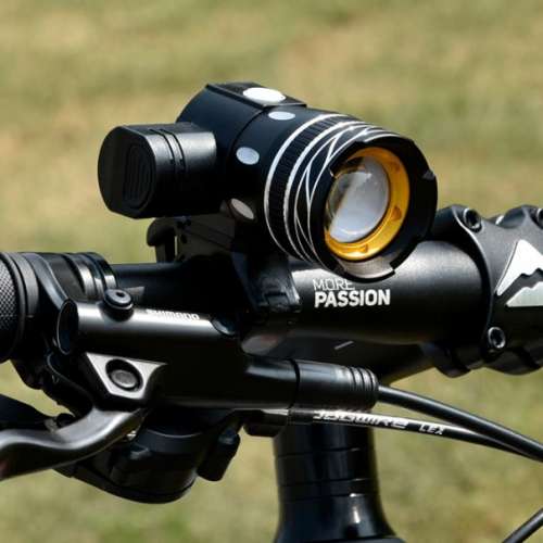 全新 USB Led Bike light 充電式 鋁合金 旋轉變焦 白光 單車燈 車前燈