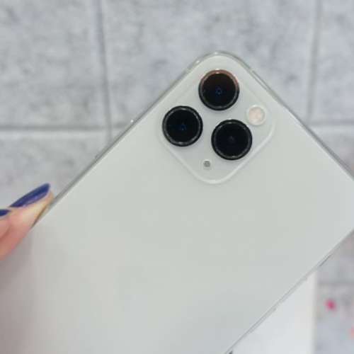 Apple Iphone 11 pro Max 256G ，6.7 寸大屏幕顯示，電池100 % 健康度，已貼上全新...