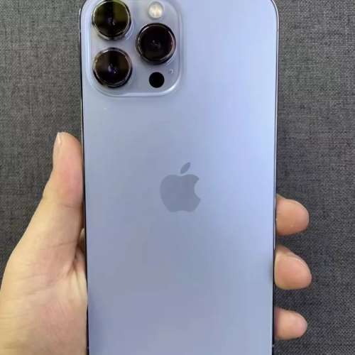 iPhone 13 Pro Max 128G 天峰藍色6.7寸大螢幕，功能全部正常運作，已貼貴價玻璃鋼化...