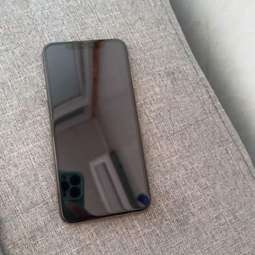 Apple iPhone XS Max 256G 金色 ，6.5 寸大螢幕，電池效能100 %，功能全部正常運作...