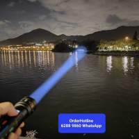白激光 High Power White Laser Beam Flashlight Zoomable. 4000 lumens. 10000 mAh.