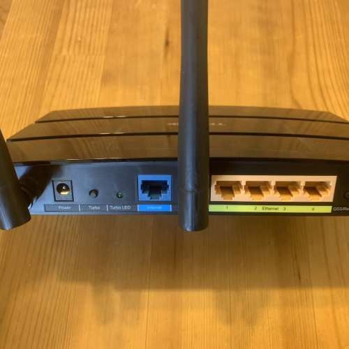 TP-Link TL-WR2041N WiFi router 無線路由器