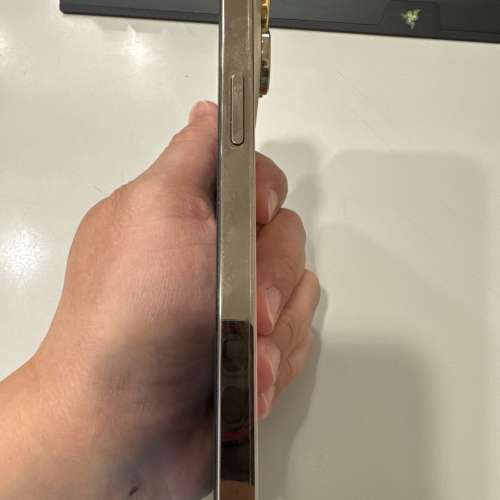 99.9% New iPhone 14 Pro Max 金色 512GB 電池100% 單機冇盒2023/7月有Apple Care+...