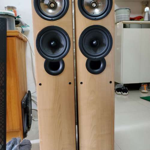 KEF iQ5 小型坐地喇叭