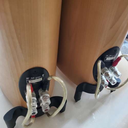 KEF iQ5 小型坐地喇叭